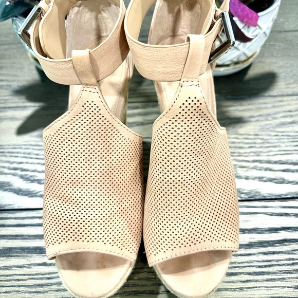 Marc Fisher Alison Light Pink Nubuck Suede Espadrille Wedges Size 7 - Picture 3 of 9